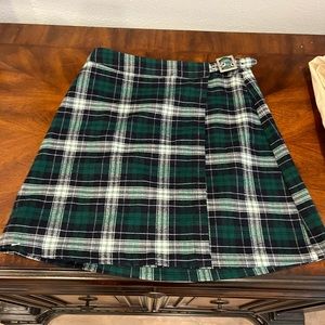 brandy melville green mini skirt
